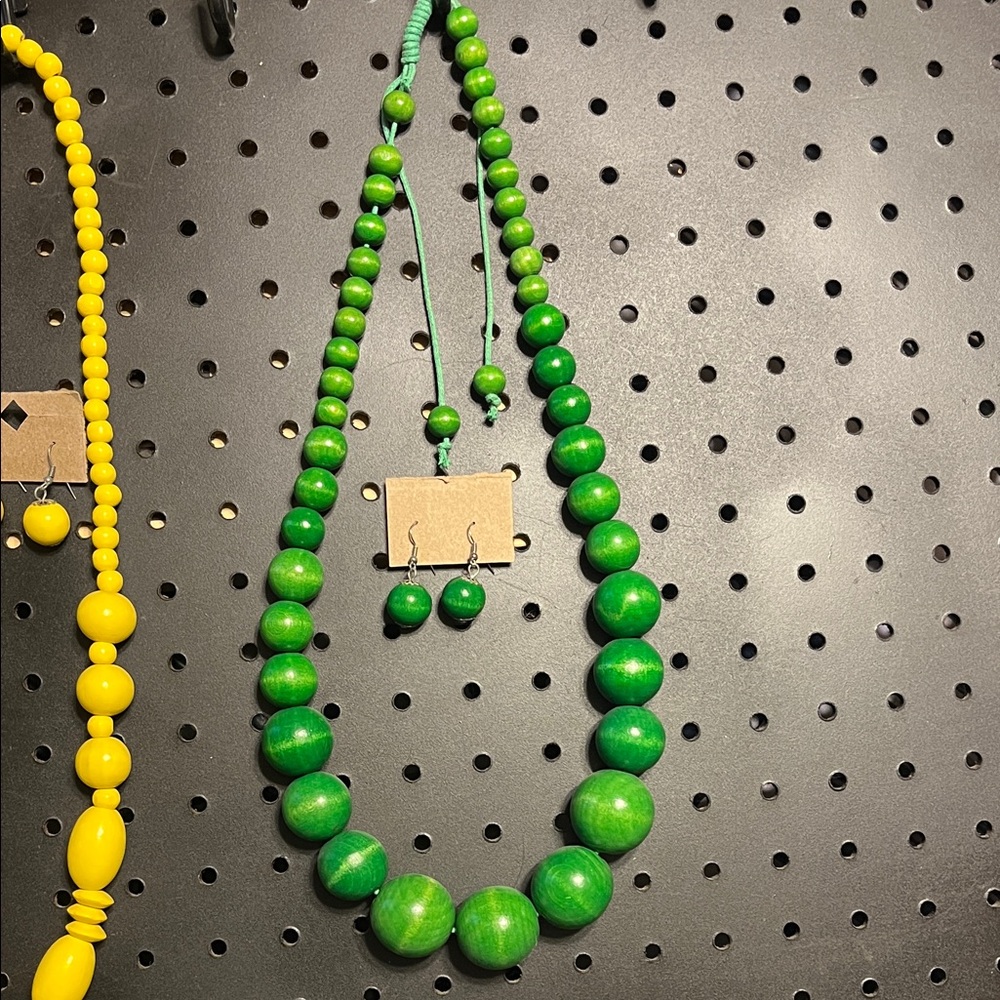 Antique Green Beaded Necklace and Earring Set